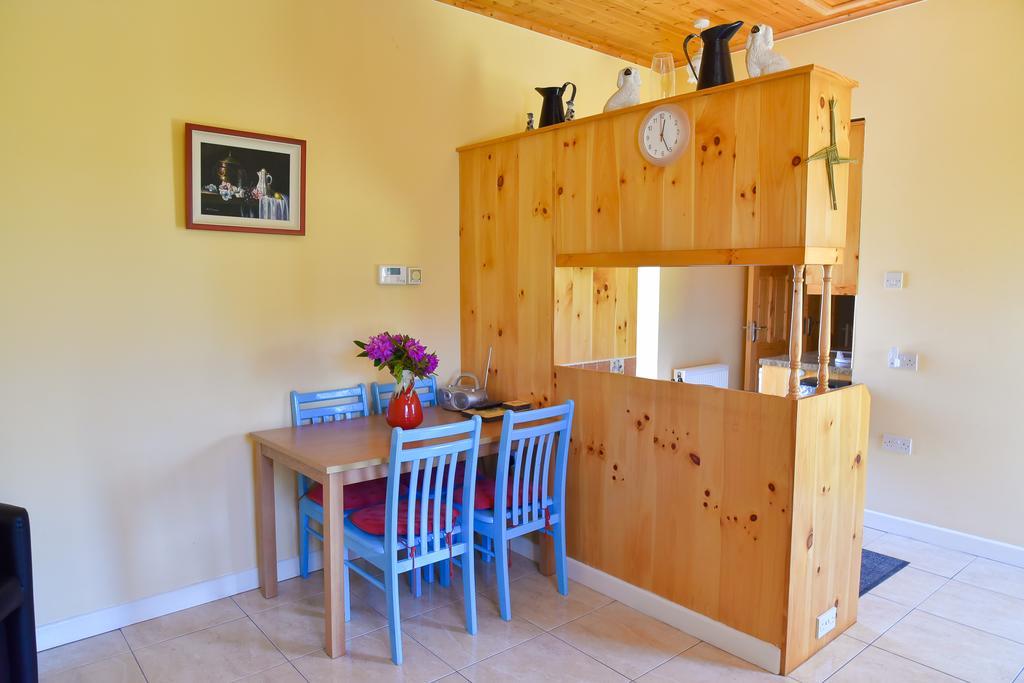 Achill Sound Achill Cottages מראה חיצוני תמונה