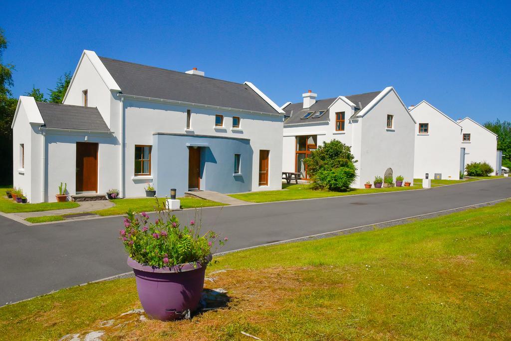 Achill Sound Achill Cottages מראה חיצוני תמונה